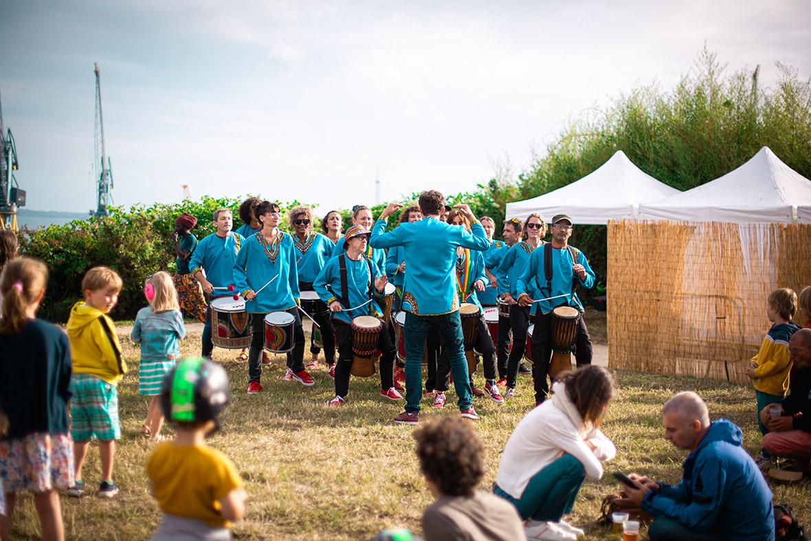 Aux heures d'IWA - Vivre le monde
