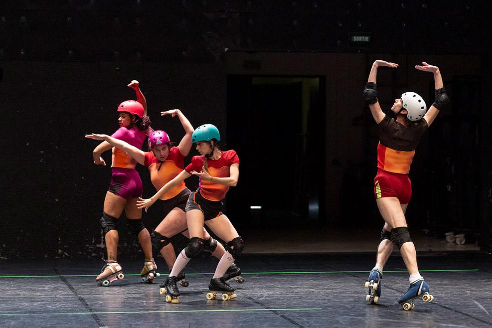 Roll - Marta Izquierdo Muñoz