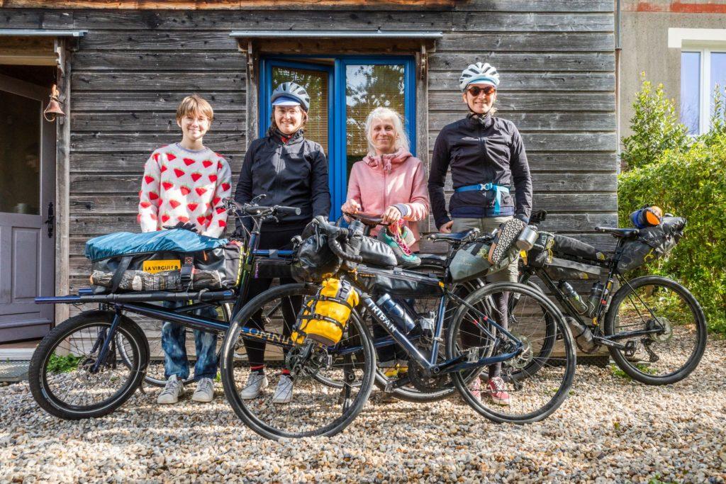 Femmes à vélo / photo issue du docuementaire Les Echappées