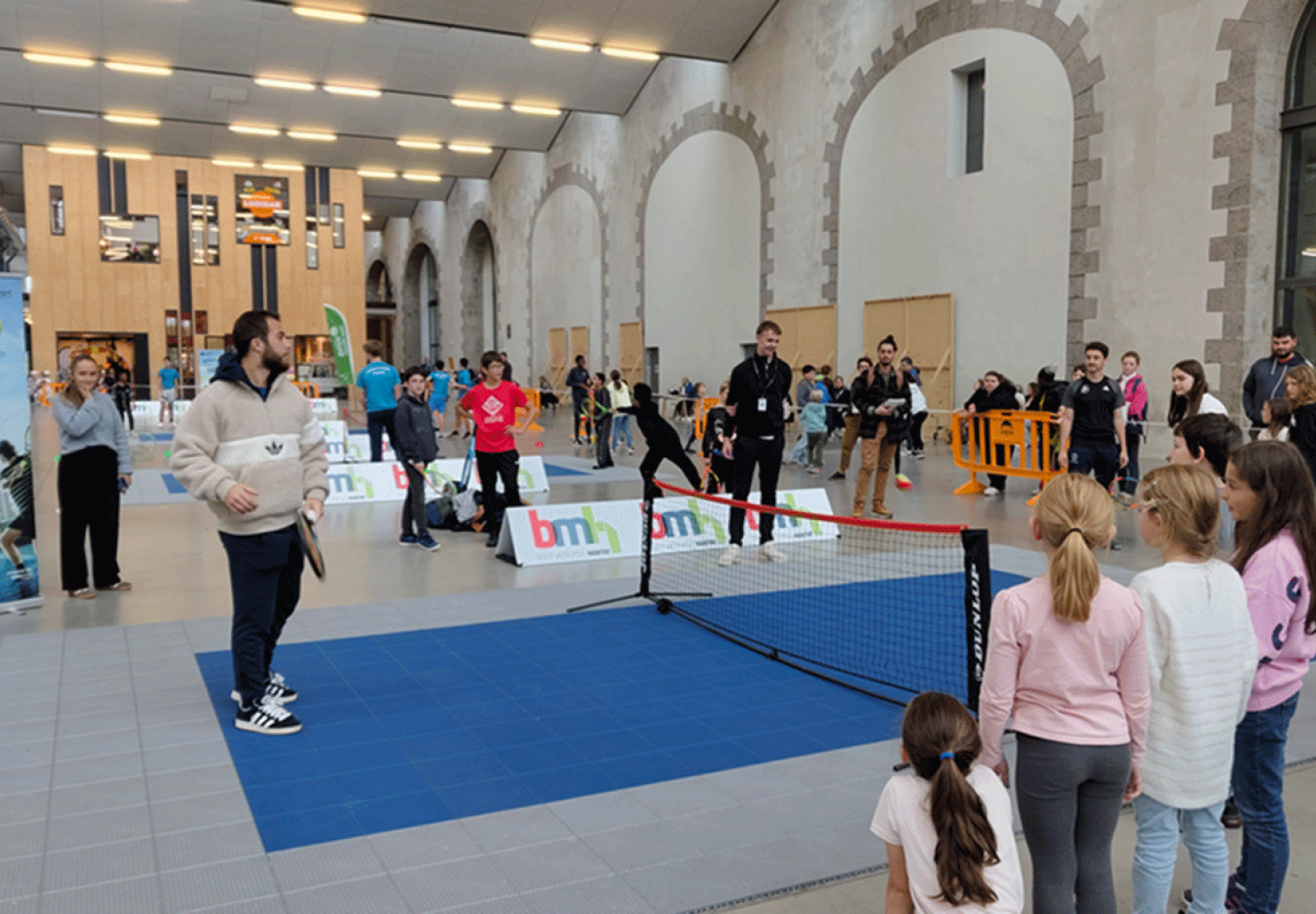 URBAN TENNIS